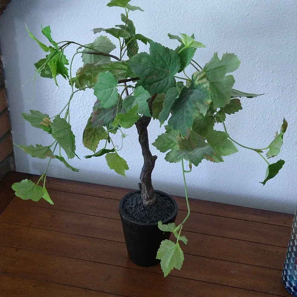 NWOT Faux Plant 22
